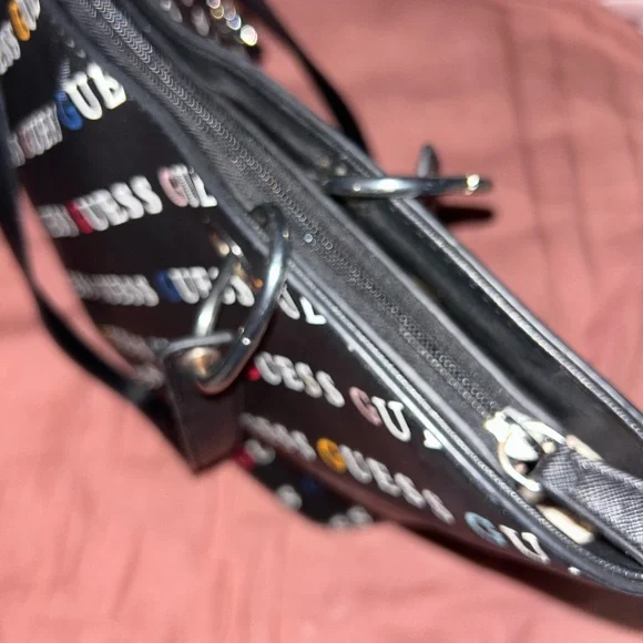 Guess Tote Bag - Picture 5 of 5